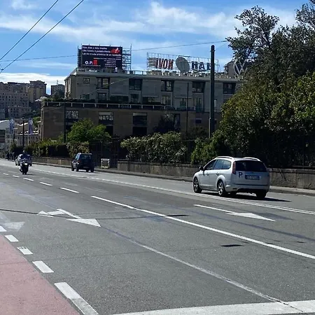 Due Passi Dal Porto * Genua